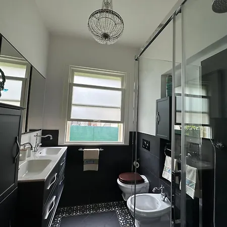Landana Apartment *